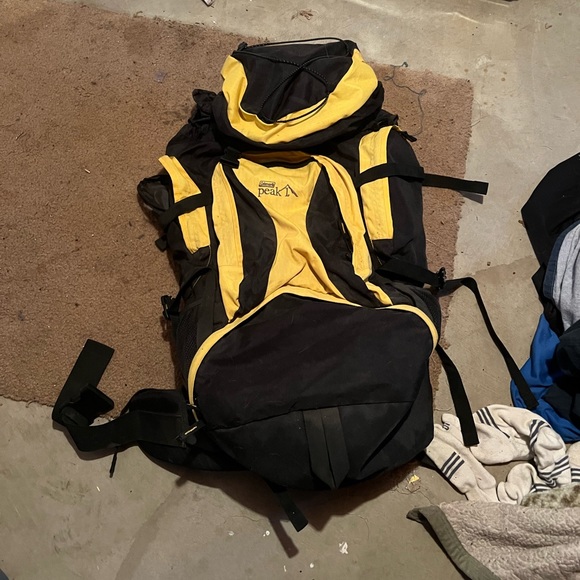 Coleman large hiking backpack - Picture 1 of 4
